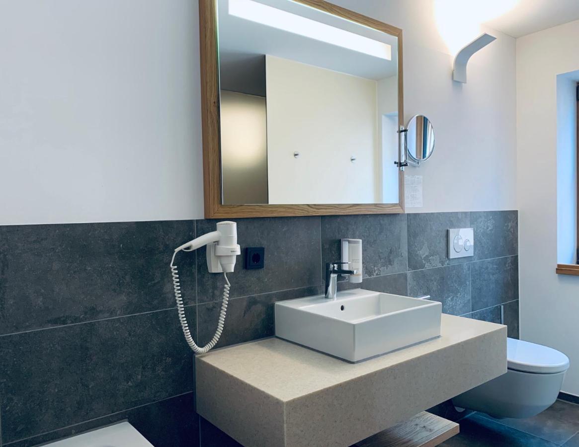Stadthotel Kachelofen Krumbach Zewnętrze zdjęcie