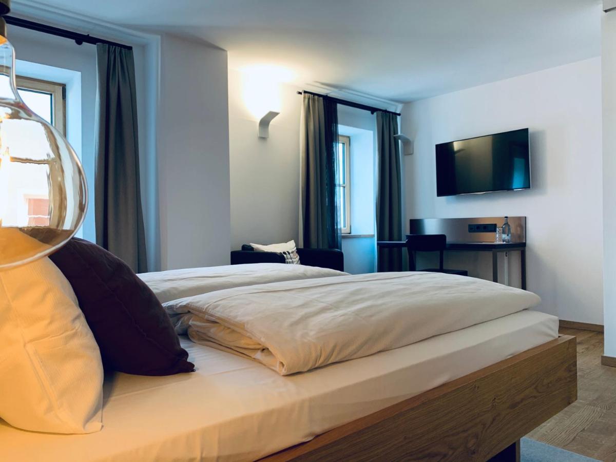Stadthotel Kachelofen Krumbach Zewnętrze zdjęcie