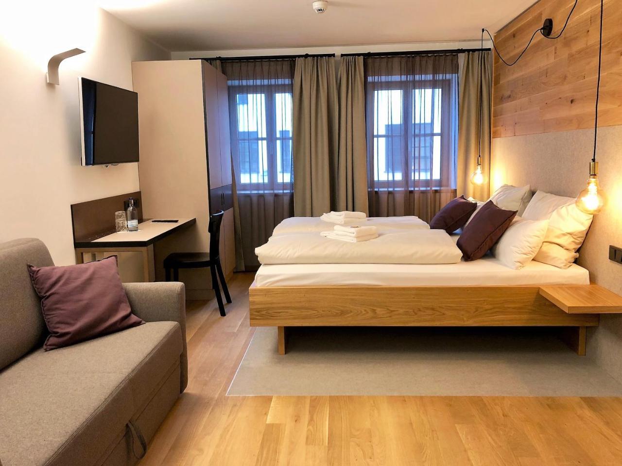 Stadthotel Kachelofen Krumbach Zewnętrze zdjęcie
